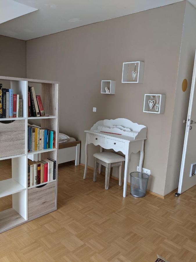 Ferienhaus Lindelburg Шварценбрук Екстериор снимка