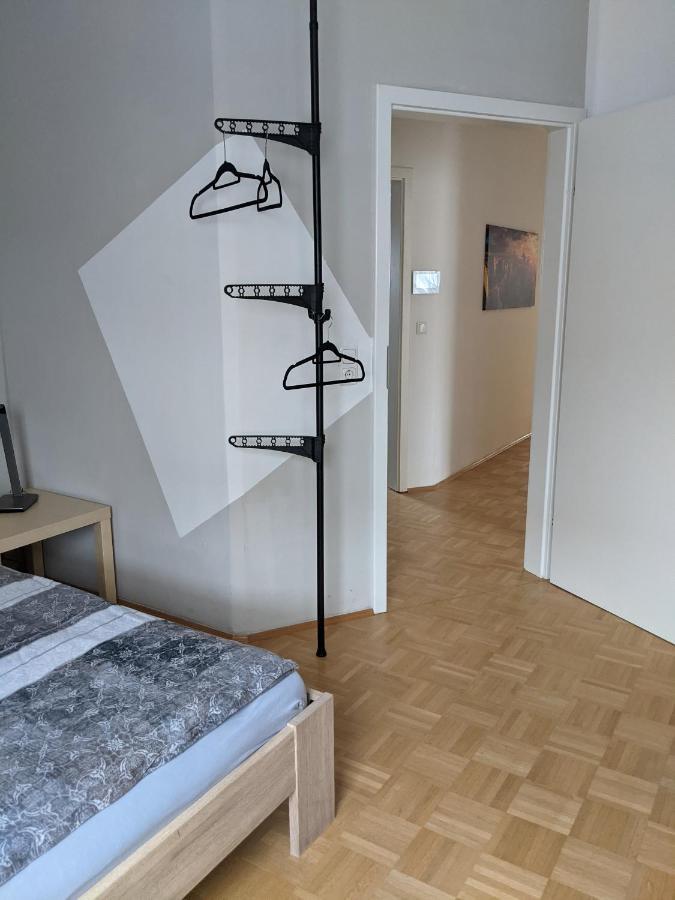 Ferienhaus Lindelburg Шварценбрук Екстериор снимка
