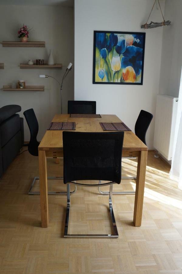 Ferienhaus Lindelburg Шварценбрук Екстериор снимка