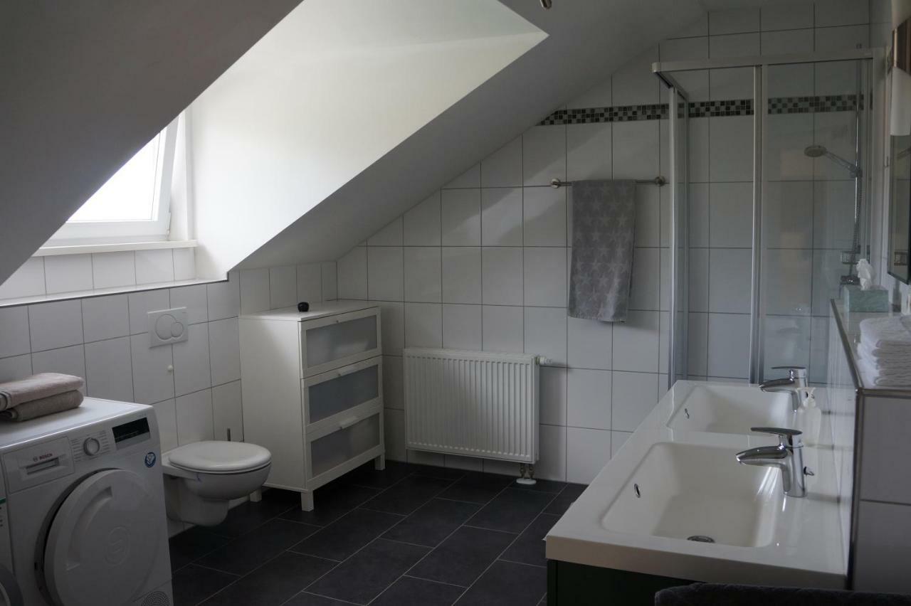 Ferienhaus Lindelburg Шварценбрук Екстериор снимка